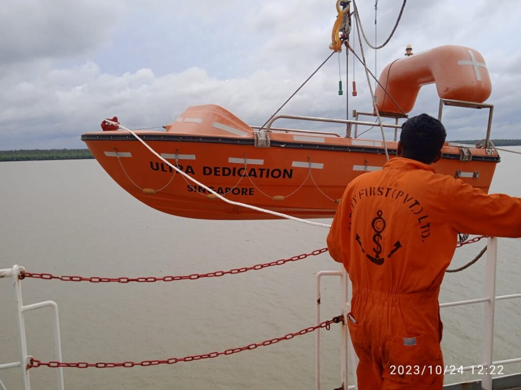 Life Boat-Rescue Boat Annual Inspection Service